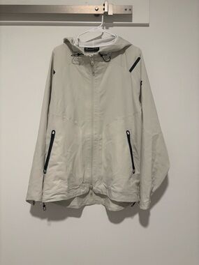 Men’s Under Armour Light Beige Hooded Raincoat